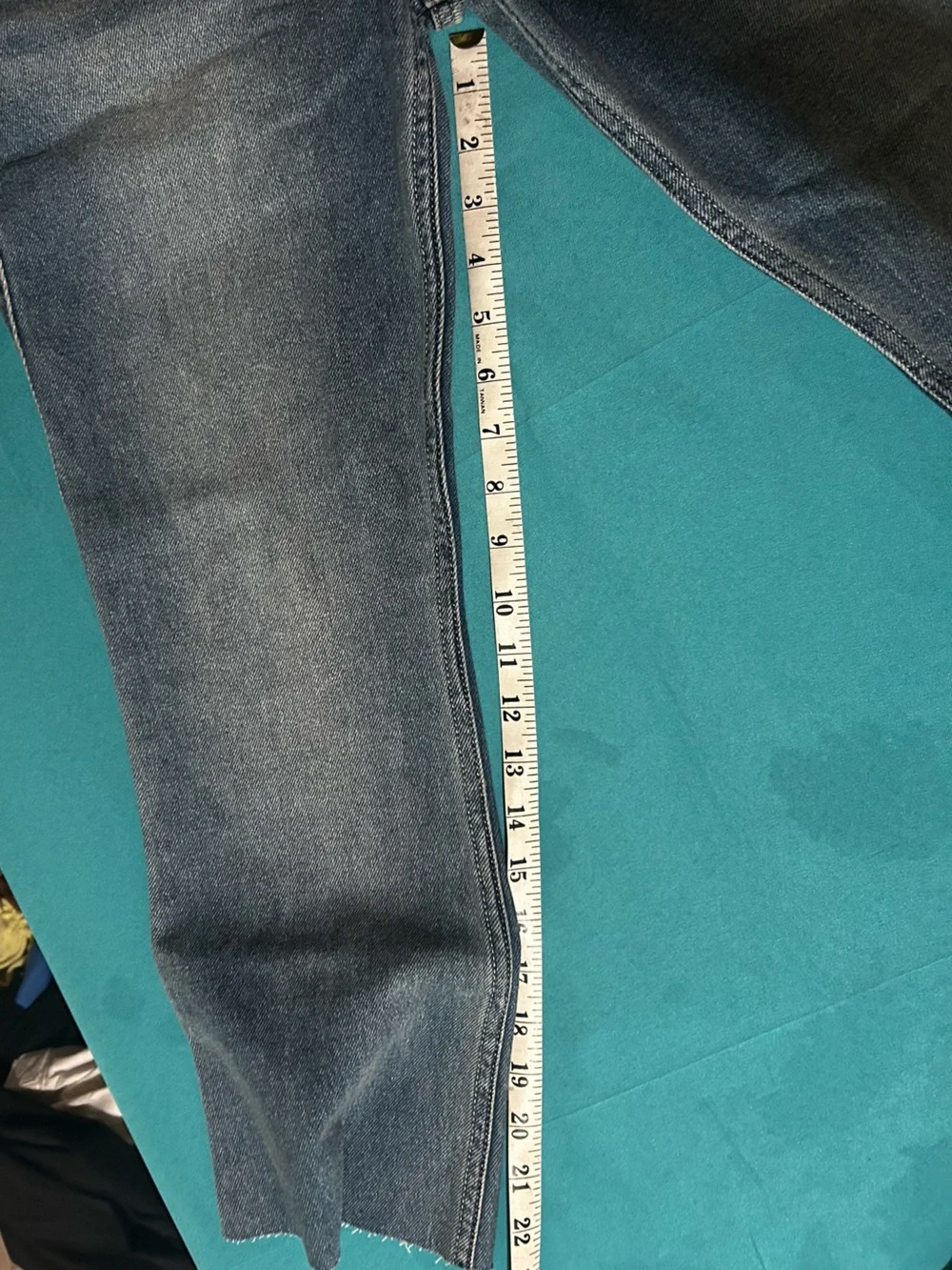 Hollister Medium Blue Washed Denim Jeans 26 SHORT